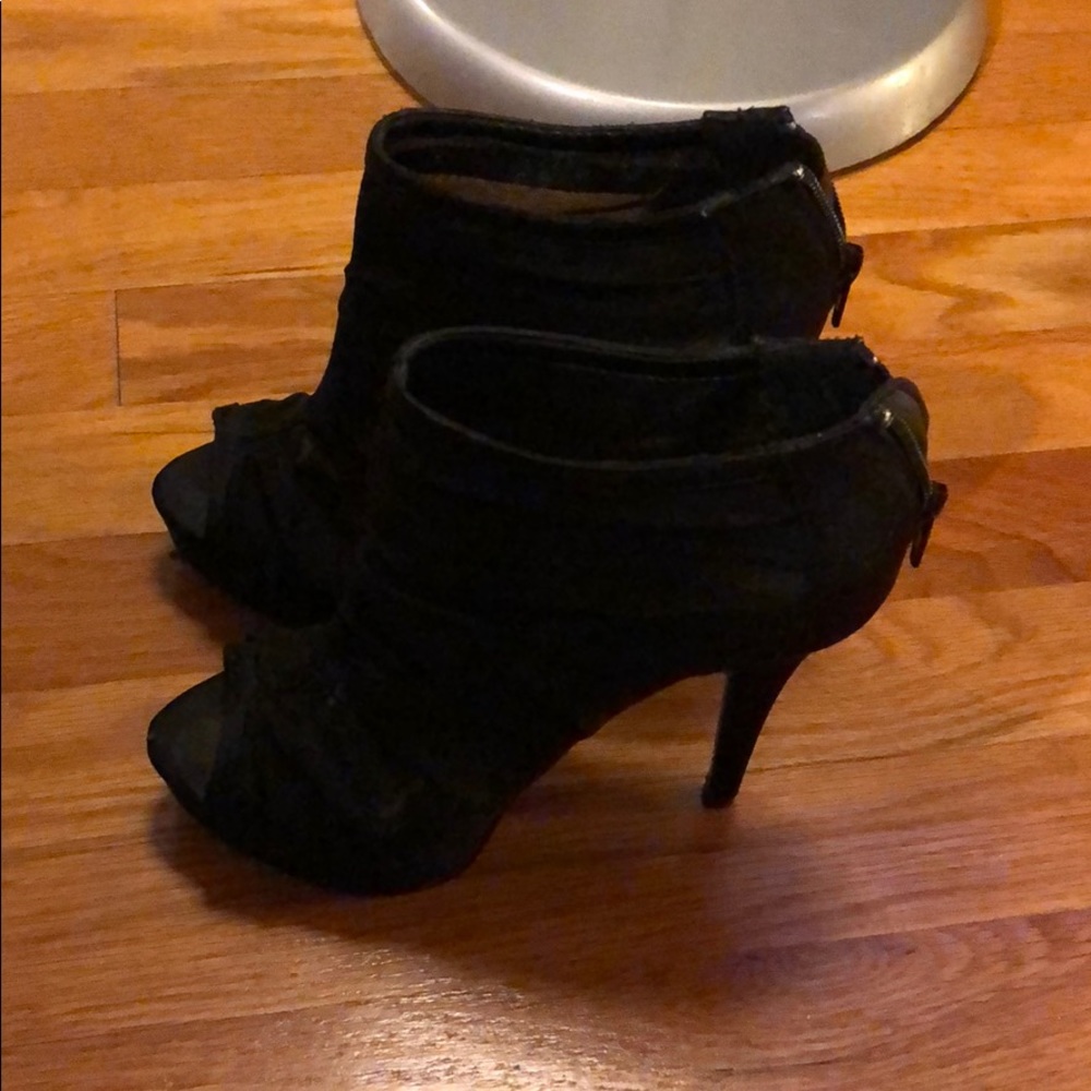 Black peep toe heels
